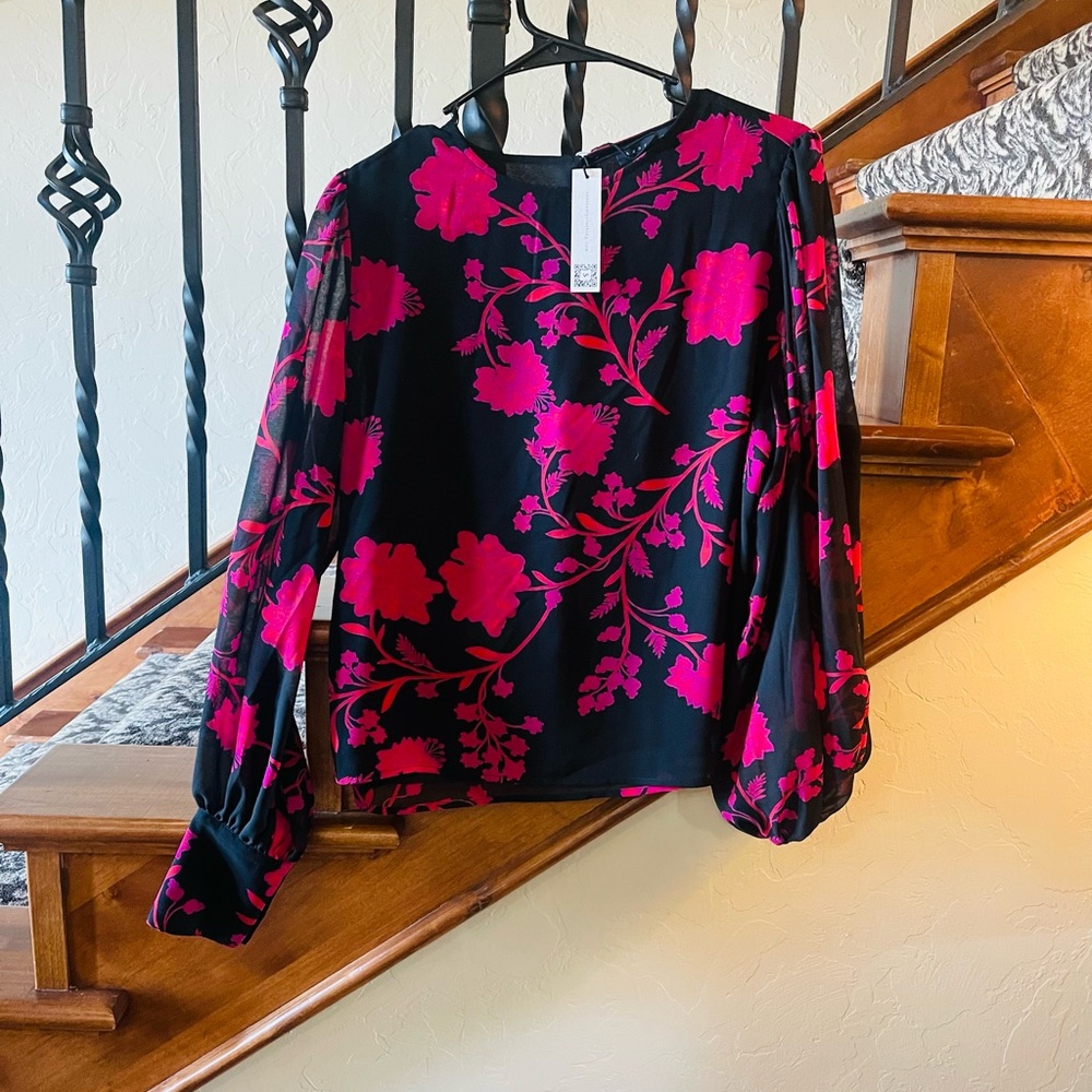 Floral top
